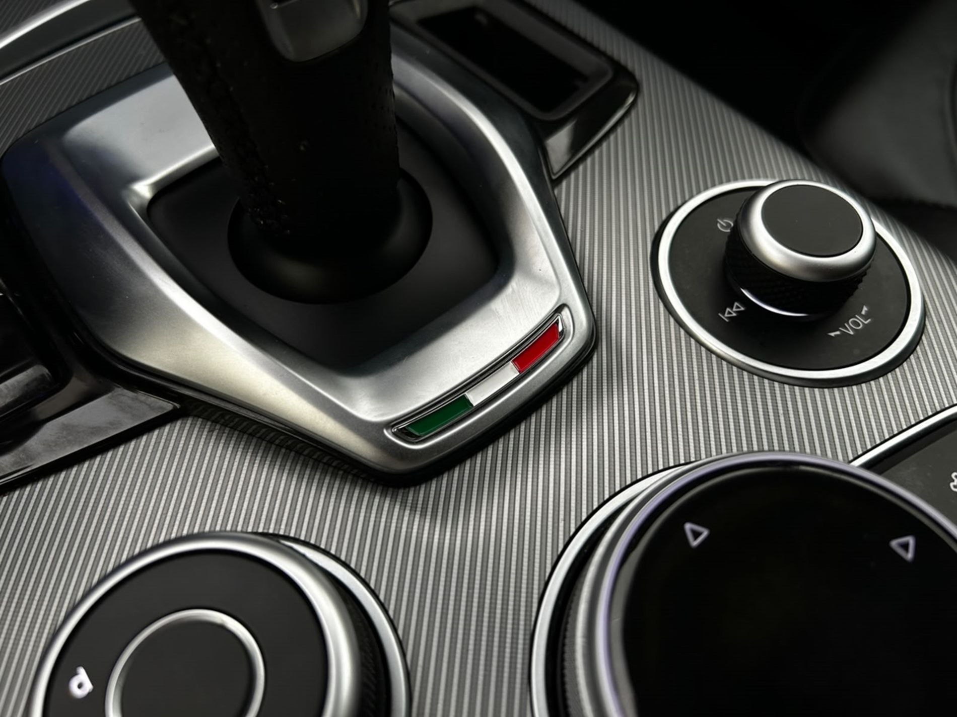 Stelvio 2.2 Veloce Q4 210cv - Autoviemme